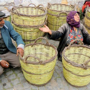 Basket seller